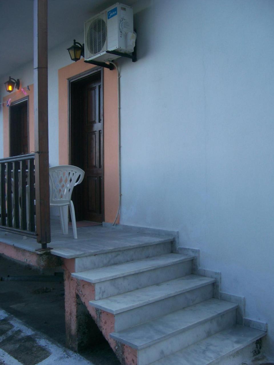 Apartament Dolphins House Kinira Zewnętrze zdjęcie